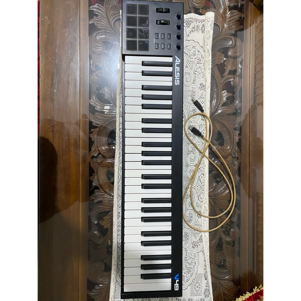 Midi Controller Alesis V49