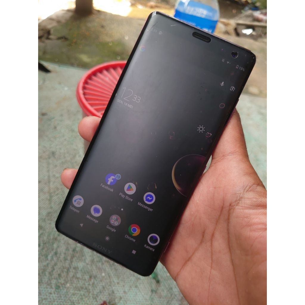 sony xz3.sinyal bisa 3..anggp wifi only biar gk ribet hp only minus speaker off.