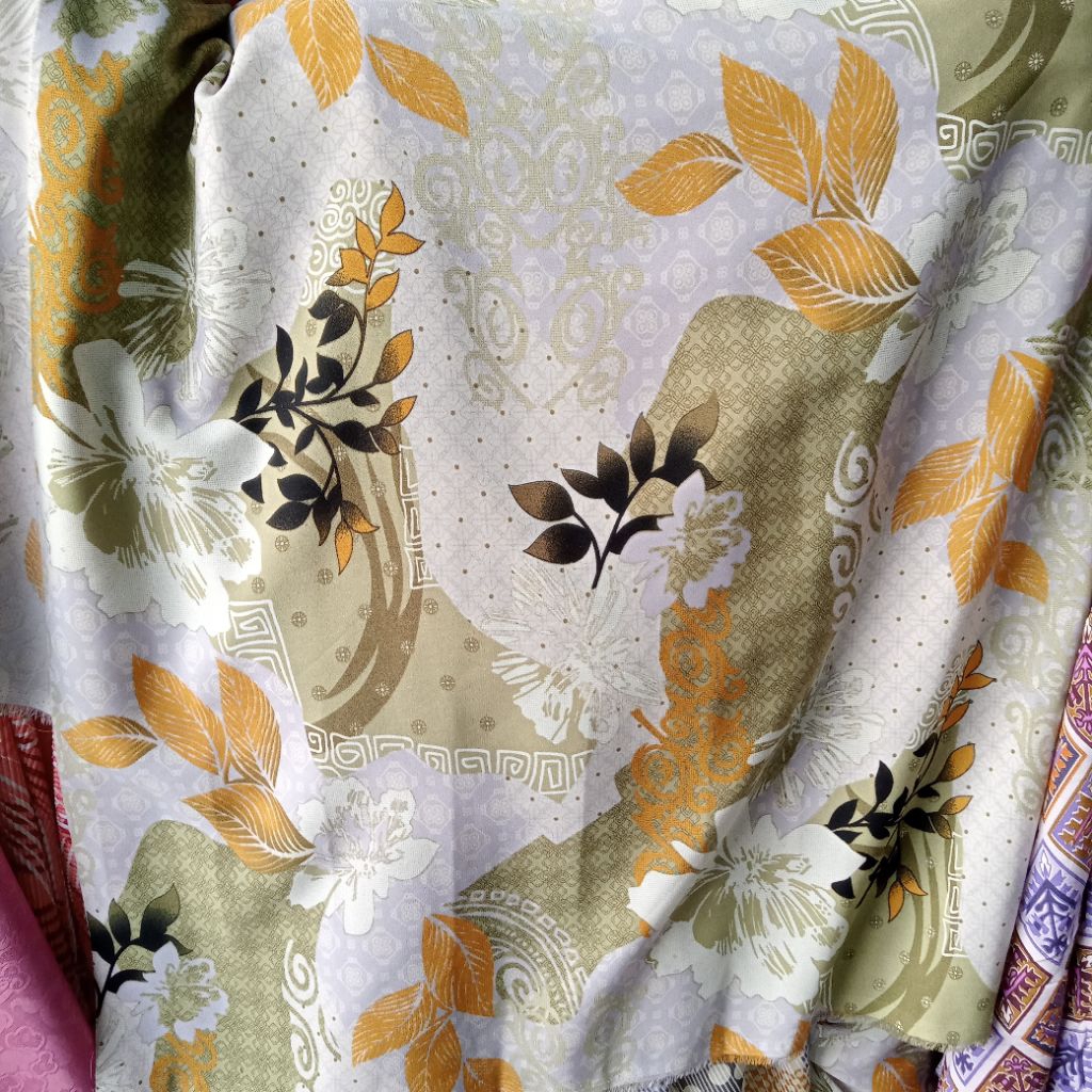 kain wollycrepe motif premium -crepe Zara garmen harga/0,5m