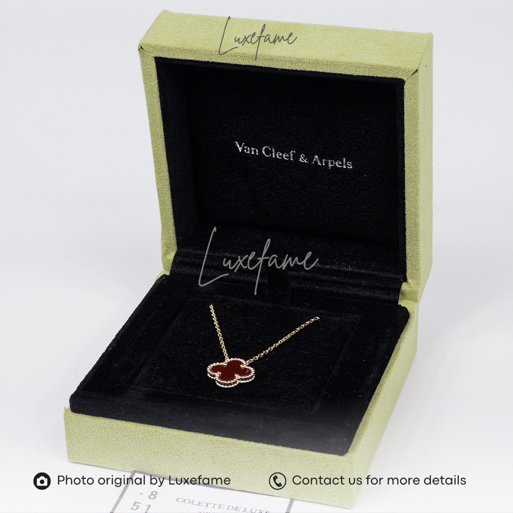 [LUXEFAME] Alhambra Pendant Necklace Plated 18K Onyx Gold Carnelian - One Size