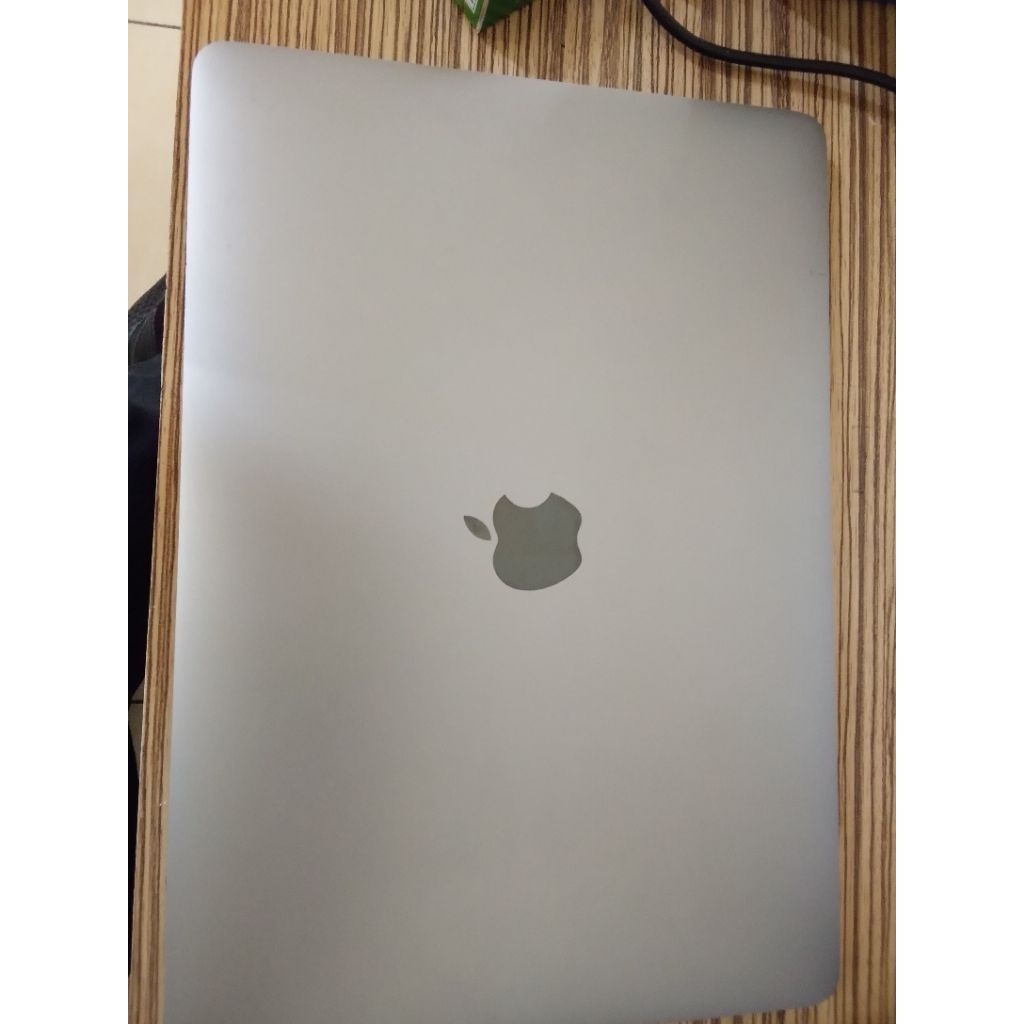 Macbook Pro 2017 8/256Gb