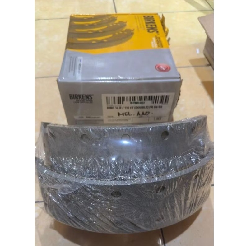 Brake shoe Kampas Rem Depan Toyota Dyna Rino 14B/115 ET Double - Brikens (B-TBS-012)