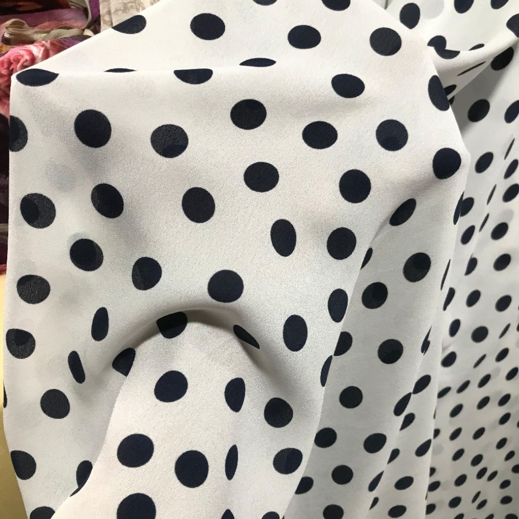 Kain Ceruti Zara motif Polkadot ~ Kain Ceruty Zara motif Polkadot Broken white Polkadot Blue black {