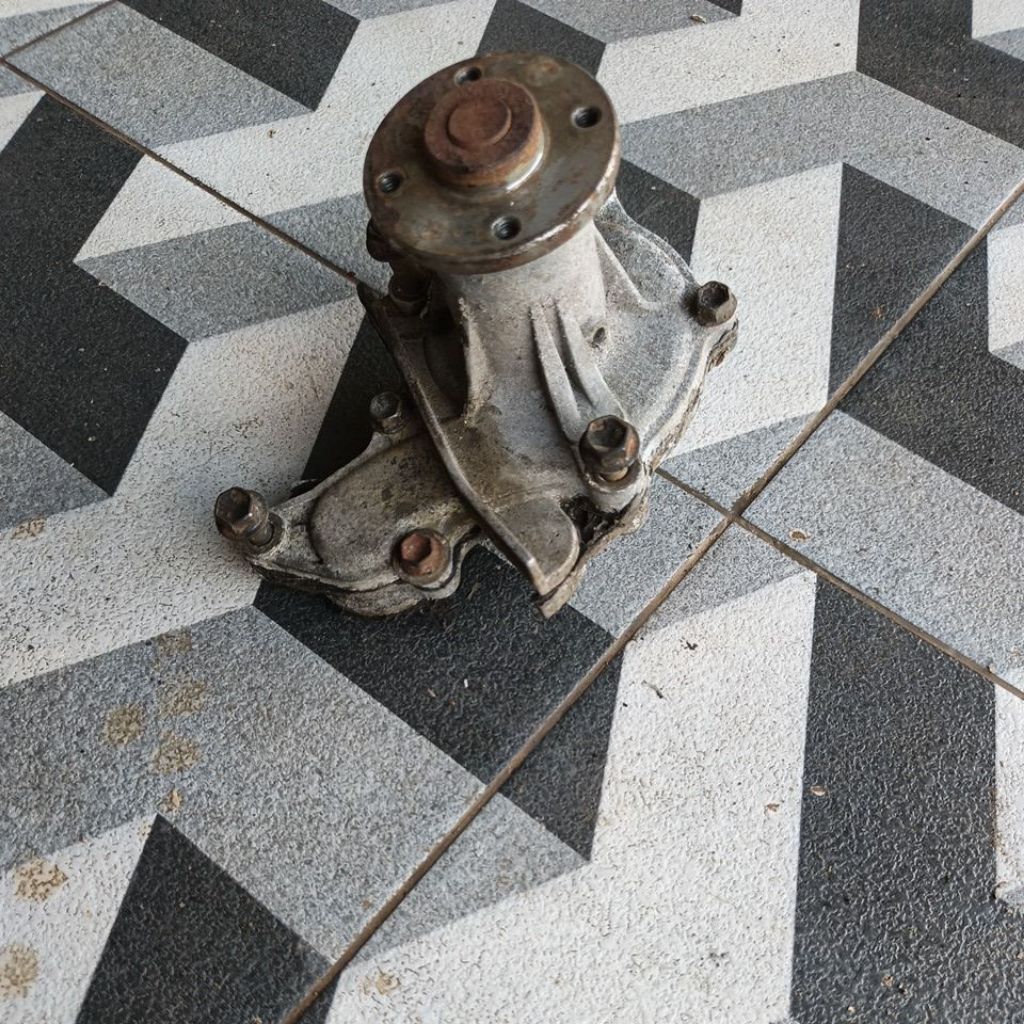 waterpump toyota corolla twincam 1.6