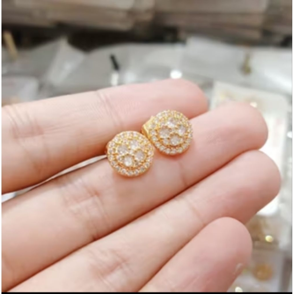 Anting Tusuk Wanita Desain Elegan Bahan Tembaga