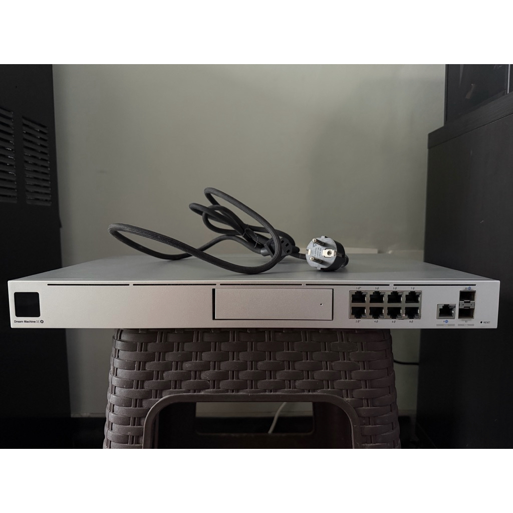 Ubiquiti Unifi UDM SE Bekas