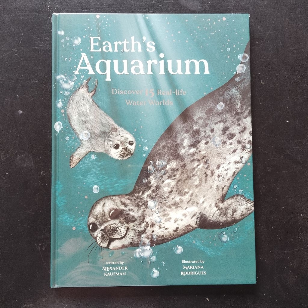 Earth's Aquarium Magic Cat [Reference Book]