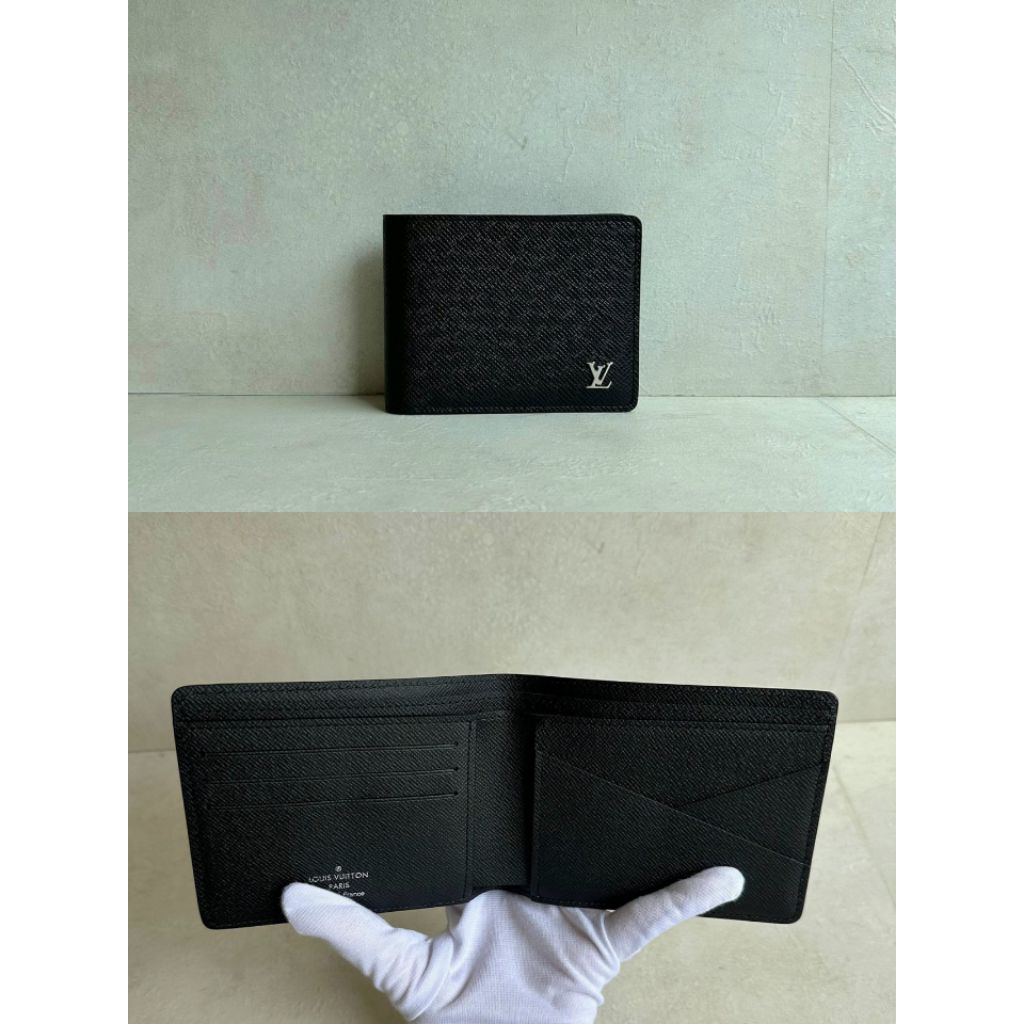 Louis Vuitton LV Multiple Wallet Taiga Black (Silver Logo)
