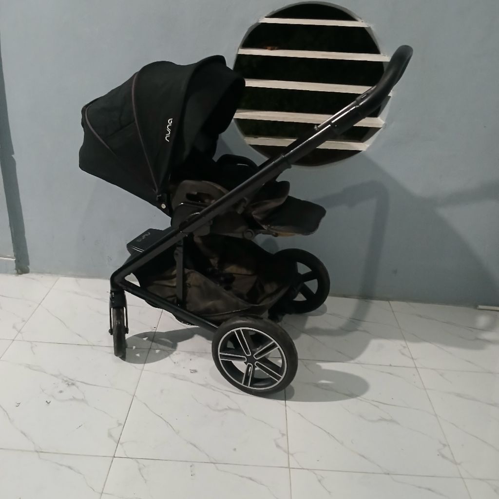 STROLLER NUNA MIXX 2 CAVIAR PRELOVED/BEKAS