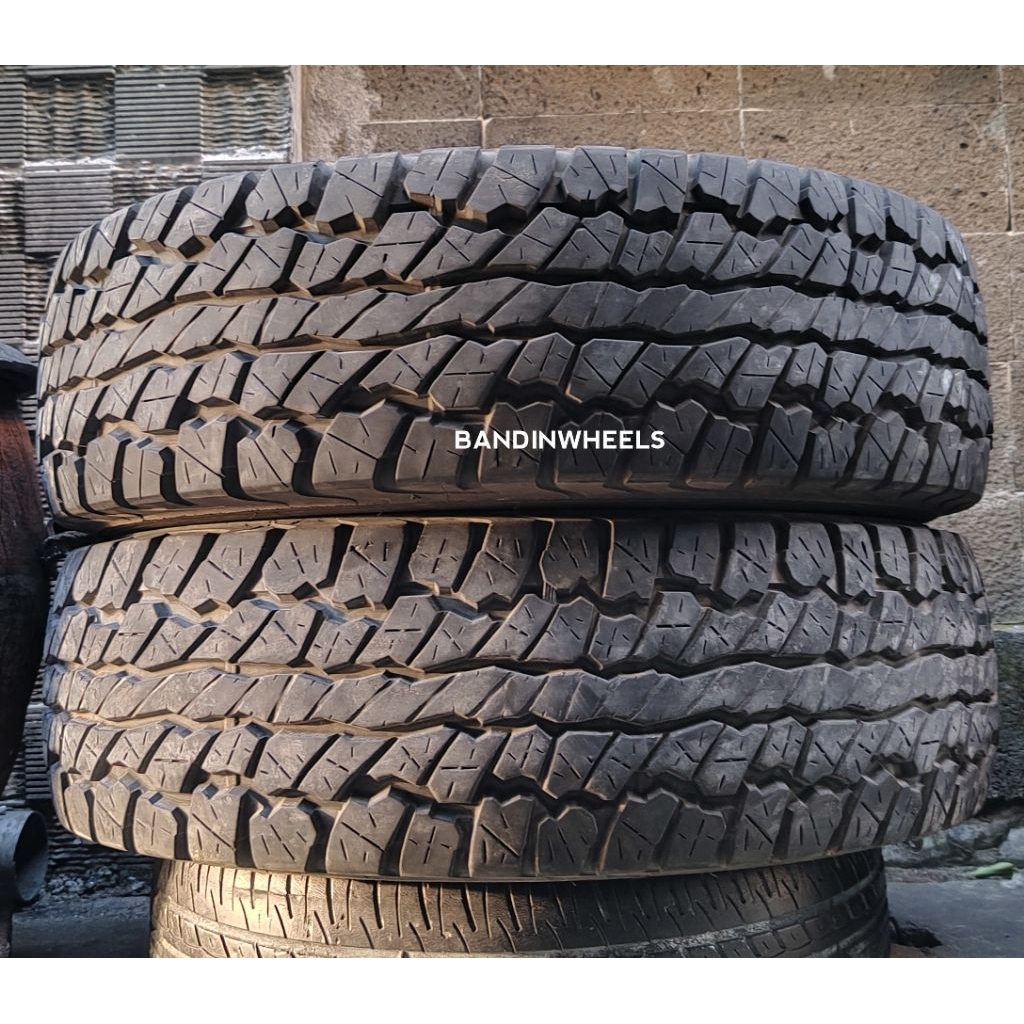 Ban 30x9,5/R15 95% Dunlop A/T tubbles