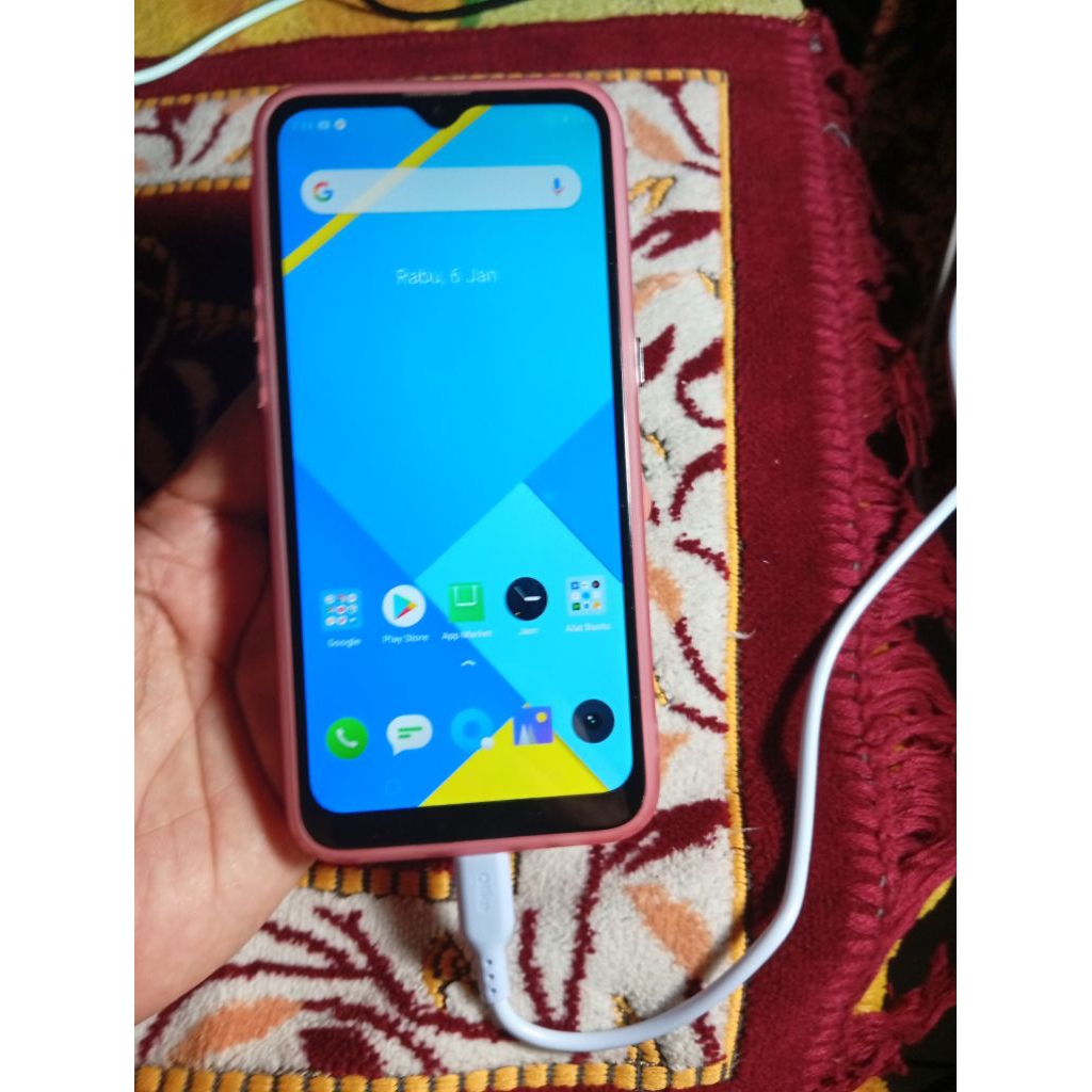 Dijual HARGA MURAH HP Realme C2 RAM 3/32 Barang Bagus kondisi Normal Siap Pakai