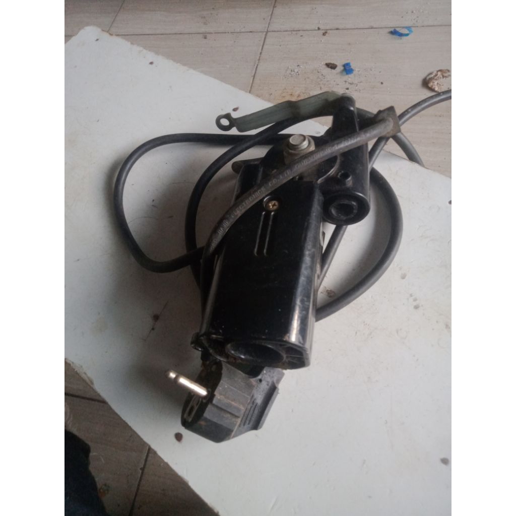 leher dudukan kipas angin Maspion PW453