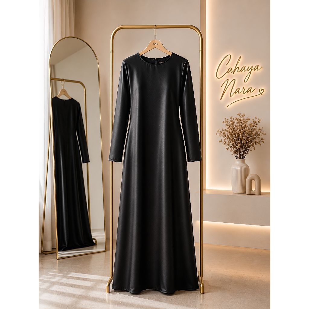 Gamis Daleman Satin Silk Hitam Premium Tidak Nerawang