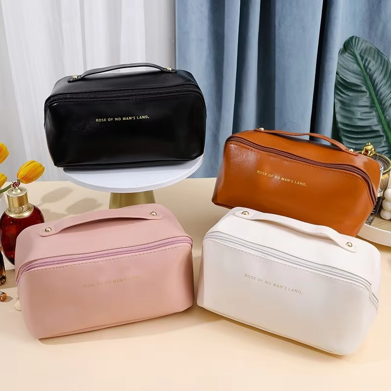 Tas Kosmetik Pouch Make Up Dompet Tempat Skincare Wanita Travel Organizer Kulit PU Sintetis Premium Anti Air Waterproof Kapasitas Besar Jumbo Sekat Multifungsi Serbaguna Aesthetic Elegan Modis Praktis Tebal Wadah Alat Kecantikan Rose Of No Mans Land
