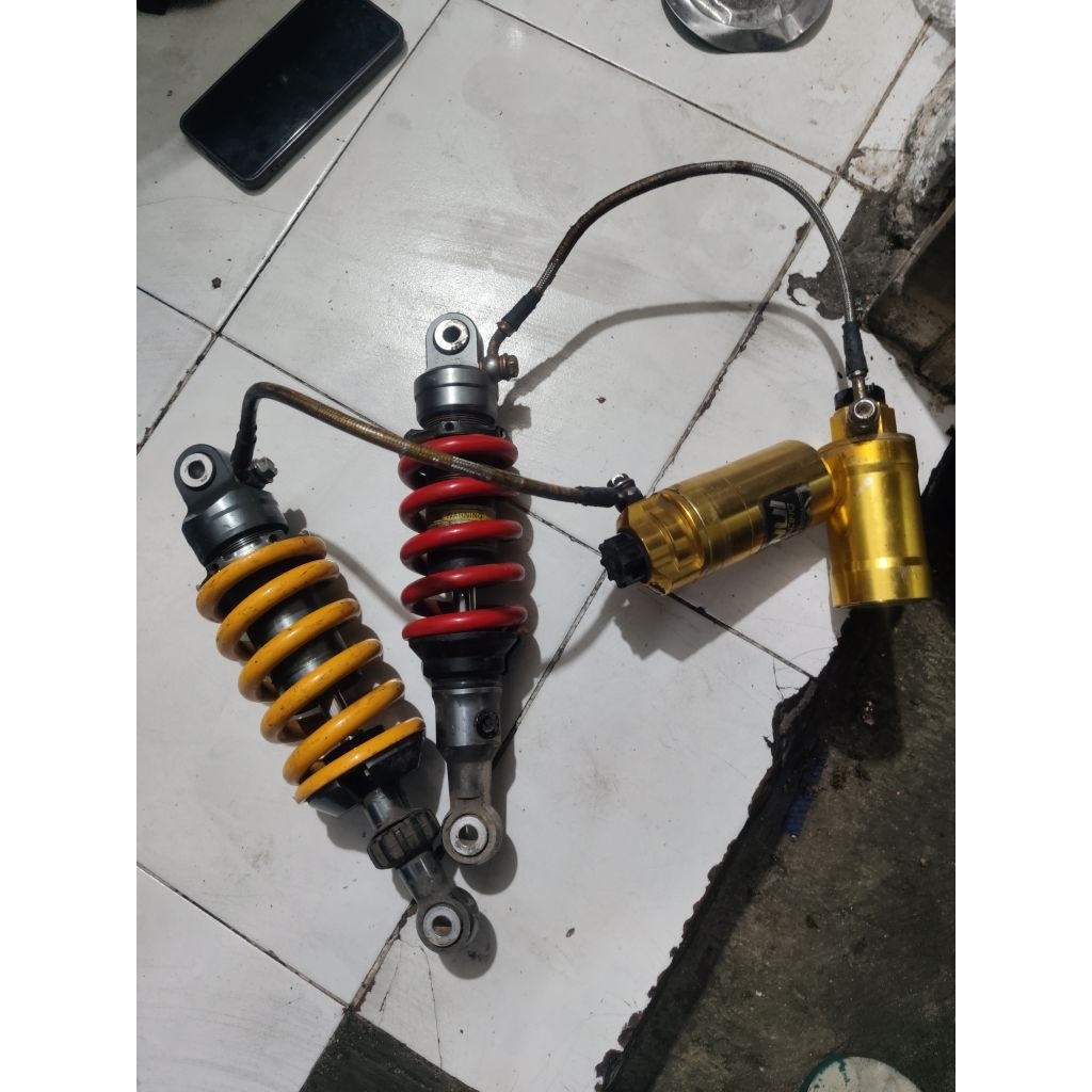 shock belakang tabung fu