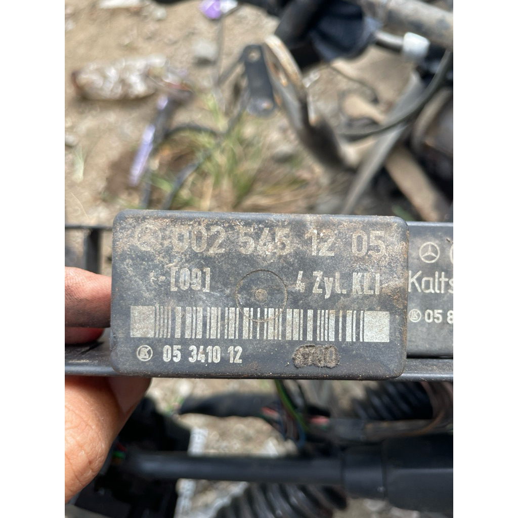 Relay AC Mercedes W124