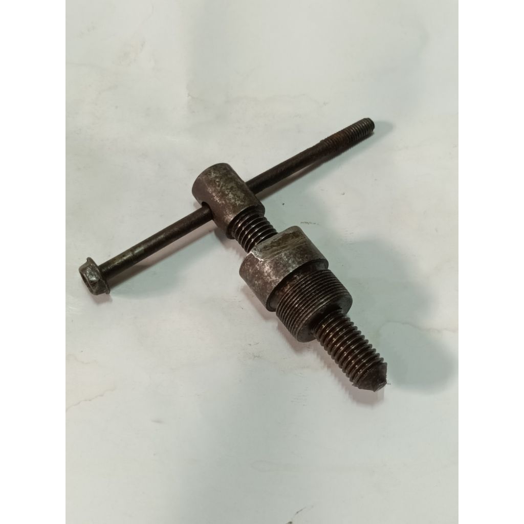 Treker Magnet Honda C70 C 70