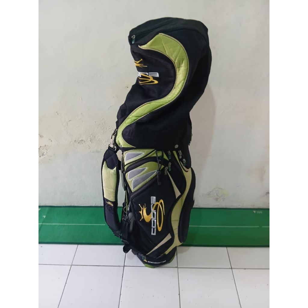 bag golf merek cobra