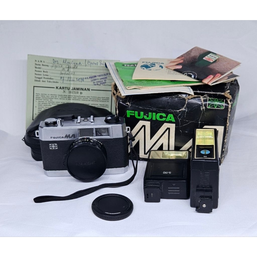 Kamera Analog Fujica MA Display only
Made in Japan
Pembelian di Fujica Jl.Gatsu Tahun 1978