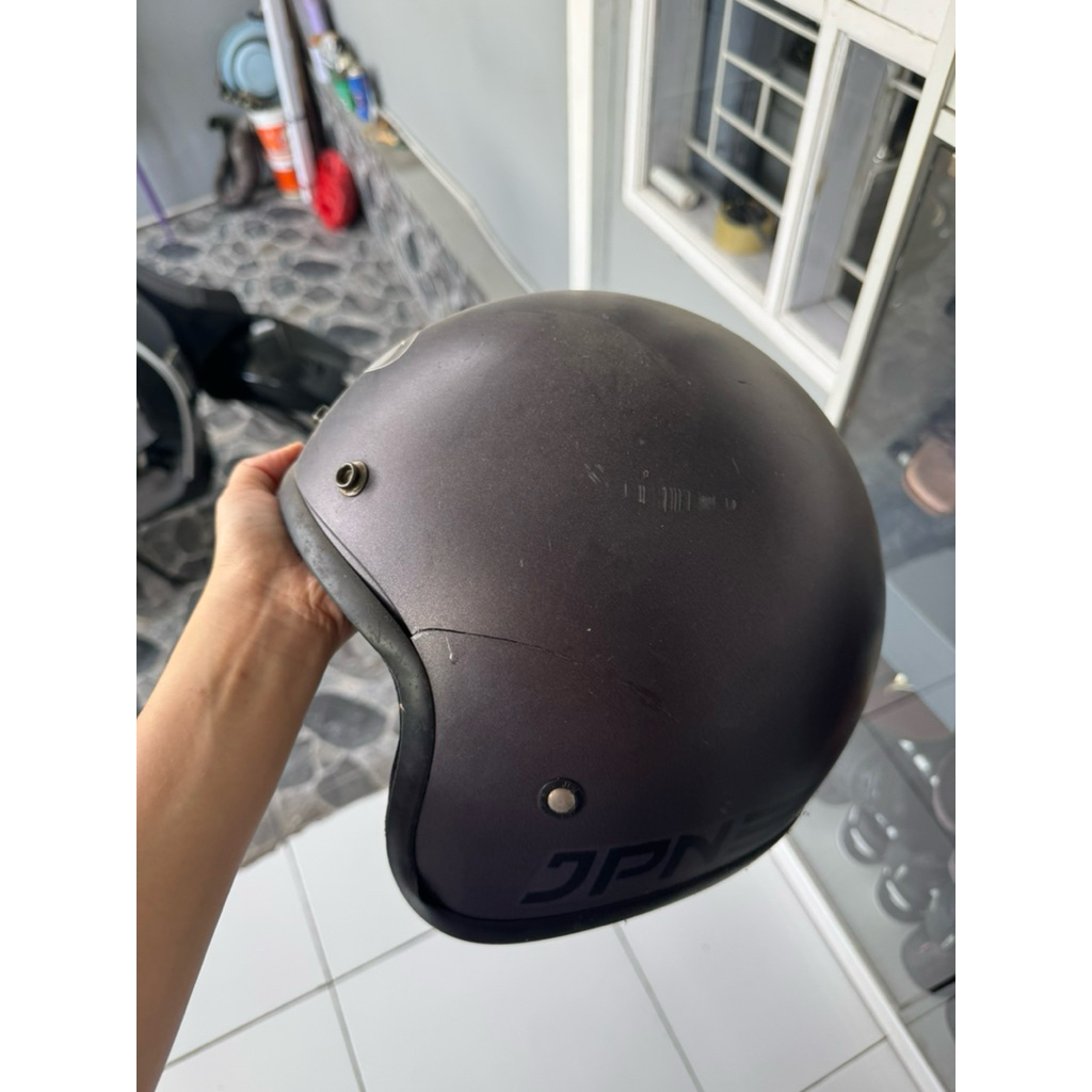 preloved helm bogo kondisi 60% gaada kaca