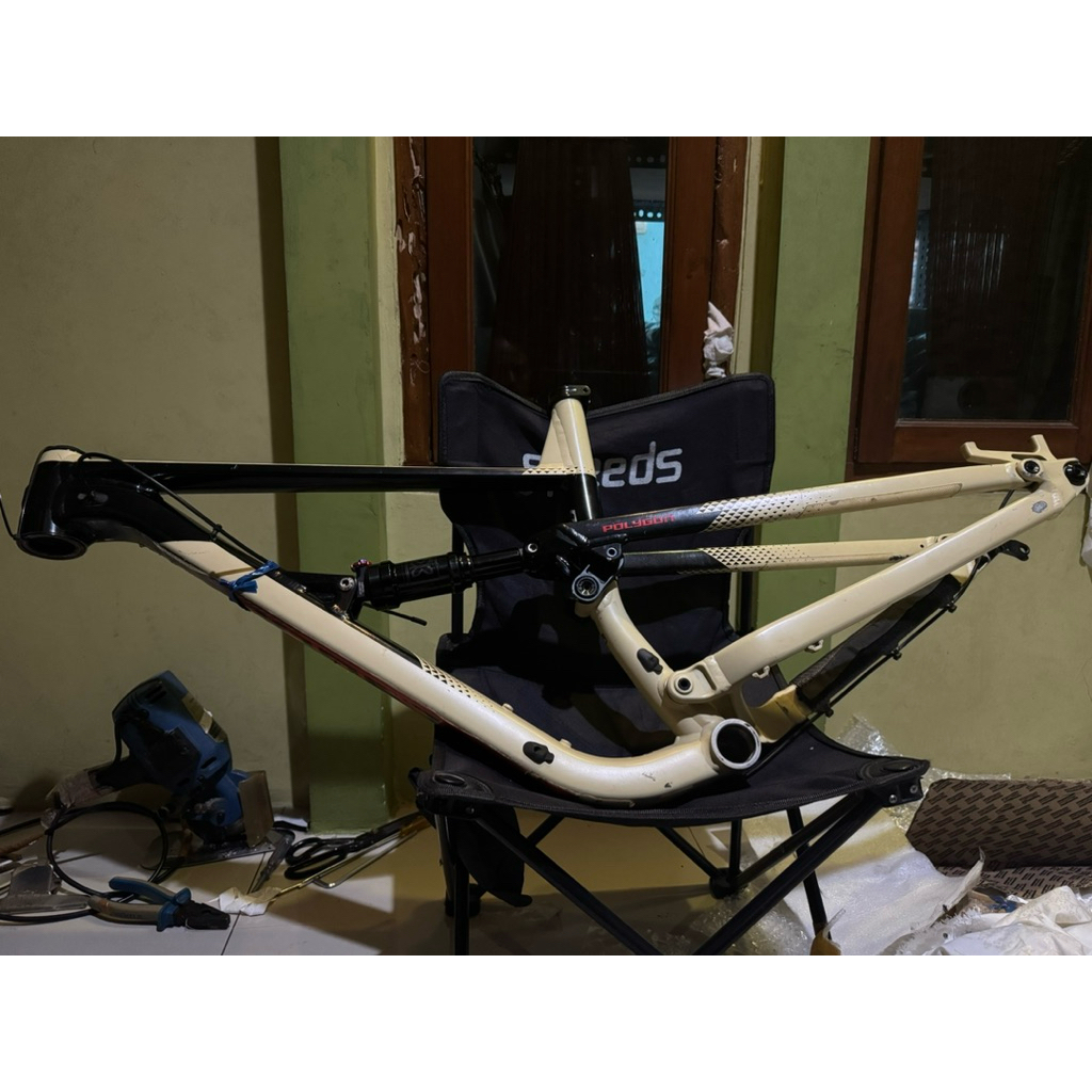 frame set polygon siskiu D7 tahun 2020 size M29