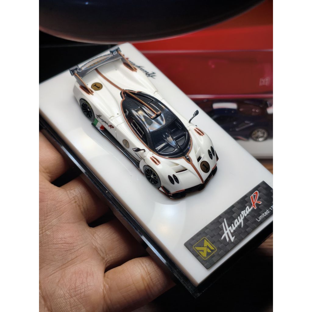 DMY diecast resin Pagani Huayra R
