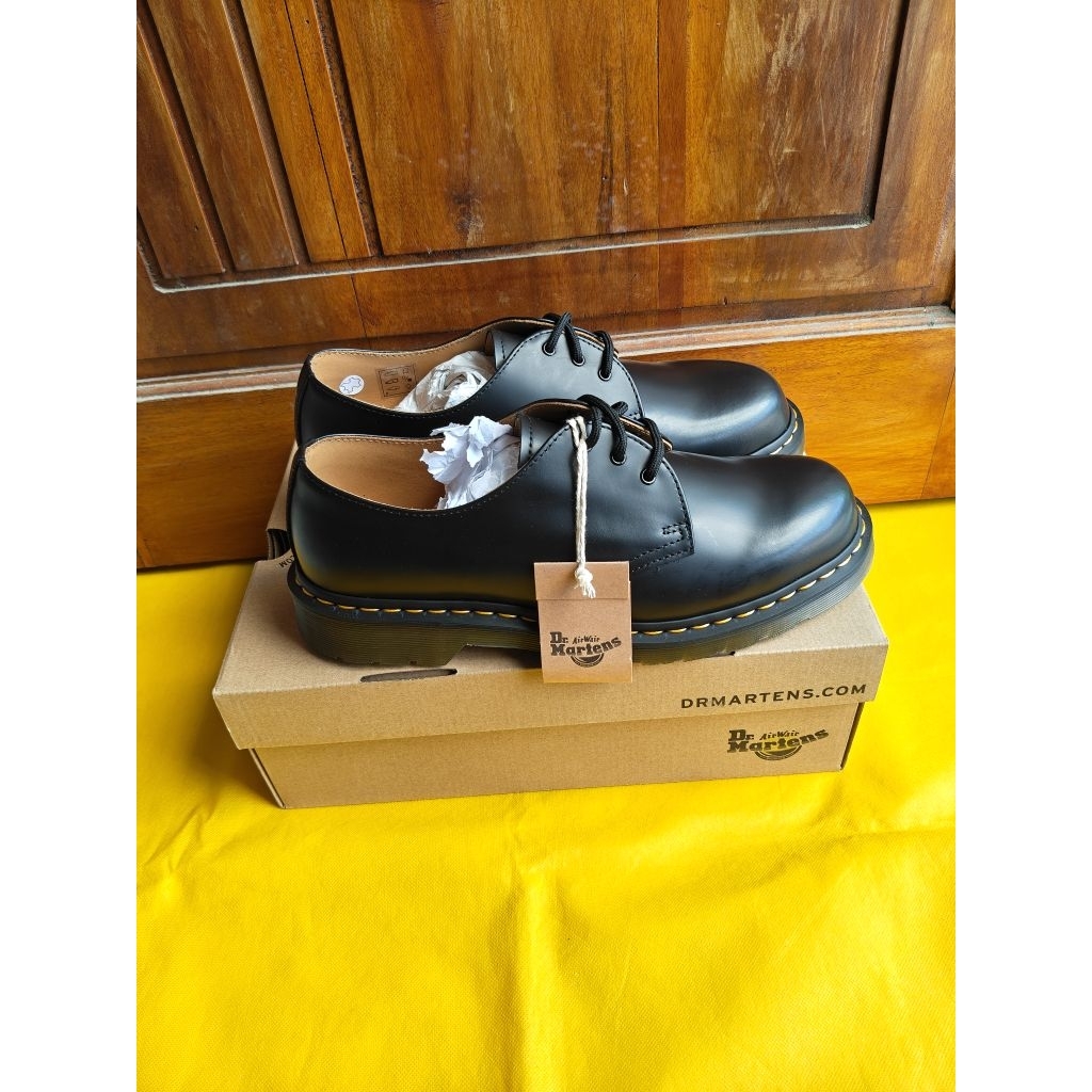 Dr Martens 1461 original resmi black smooth BNIB
