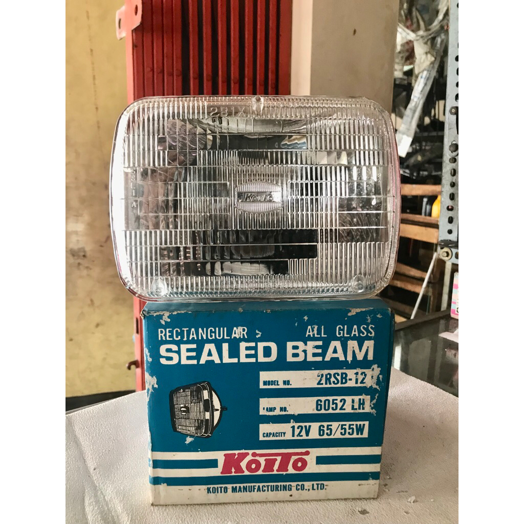RECTANGULAR SEALED BEAM LAMPU SEALED KOTAK ORIGINAL KOITO JAPAN 2RSB—12 / 12V 65/55W