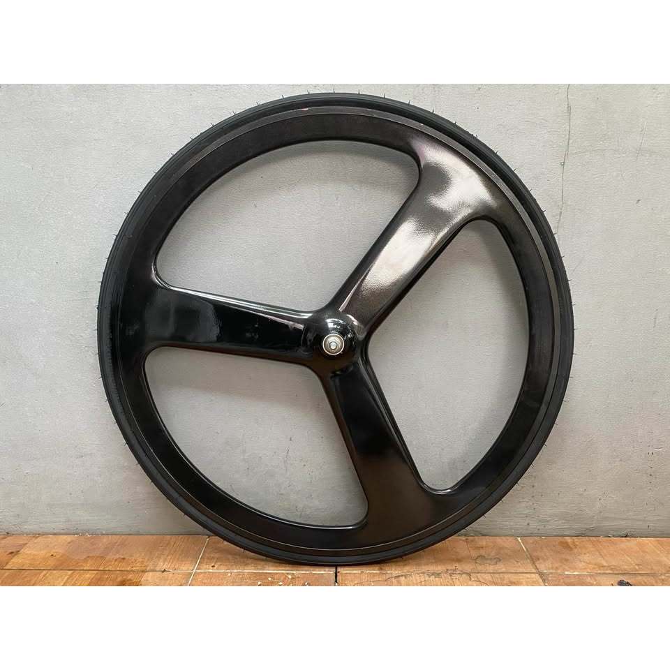 Dennos 3 spoke depan 700c include ban Kenda