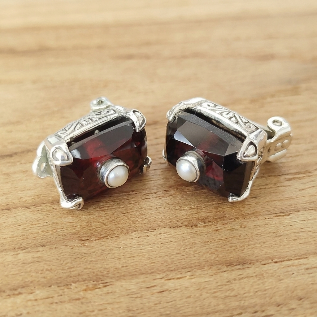 [PRELOVED] Anting Perak -  Sterling Silver 925 (Garnet & Sea Pearl)