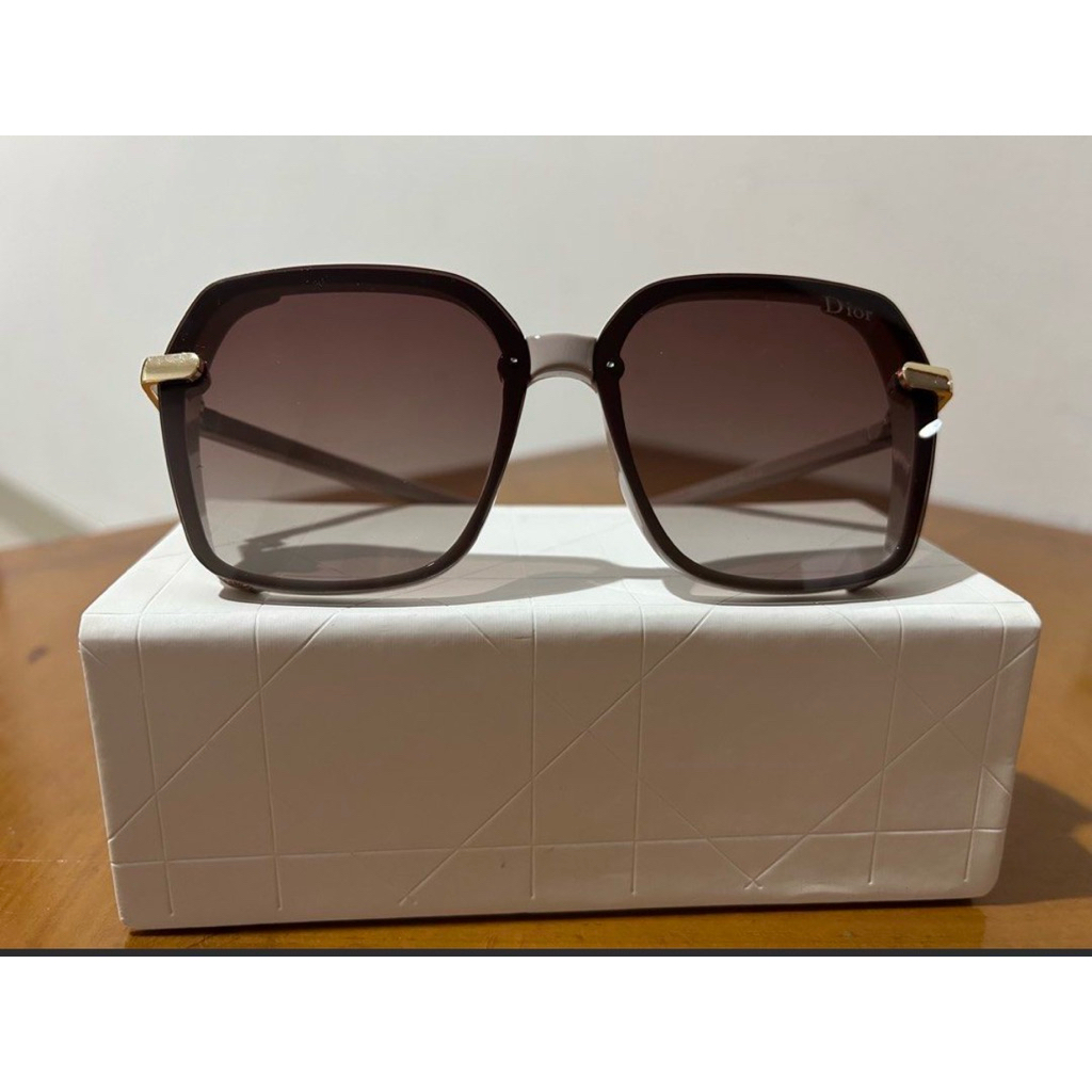 Kacamata fashion Dior Sunglasses