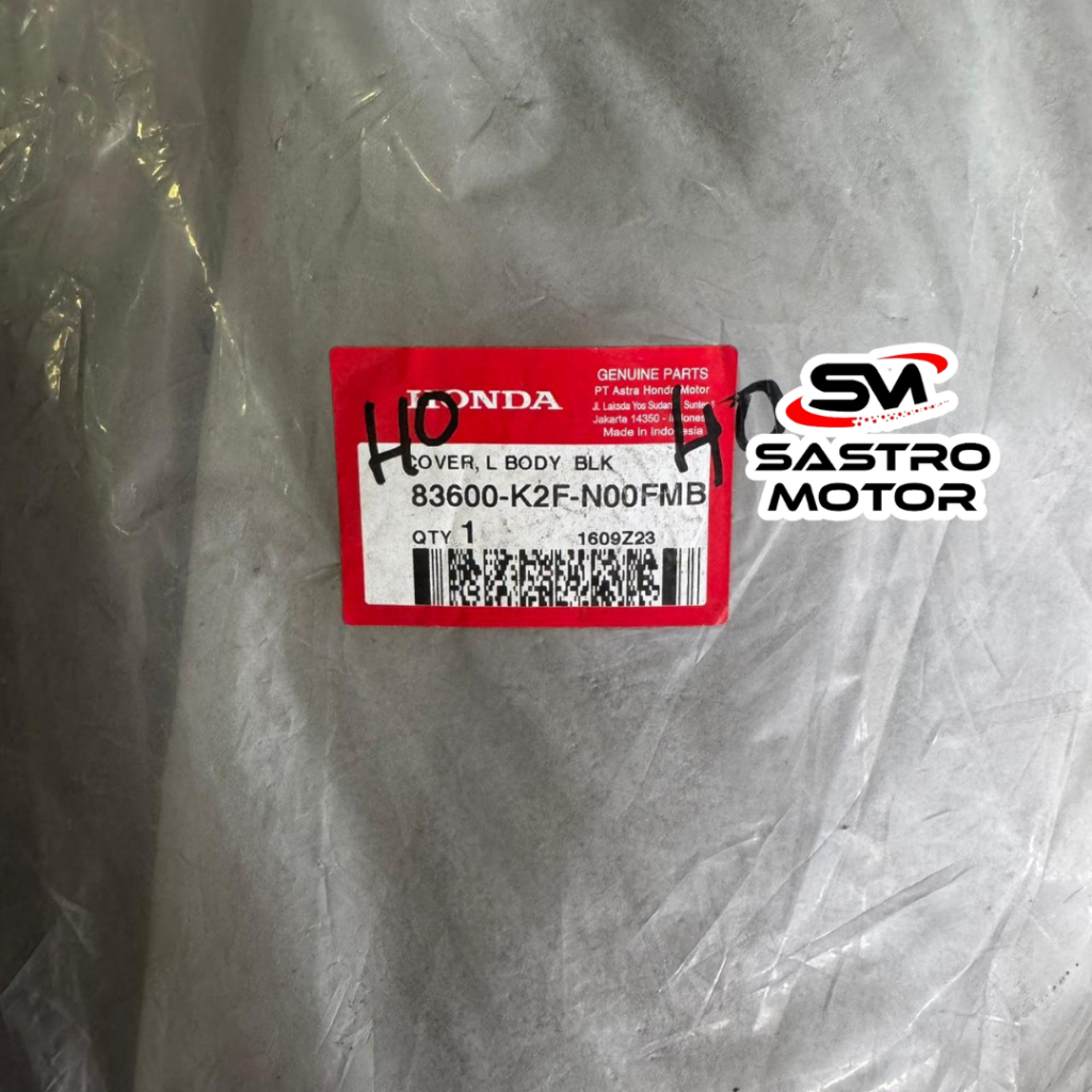 Cover Body Kiri Hitam Honda Scoopy K2F 83600K2FN00FMB