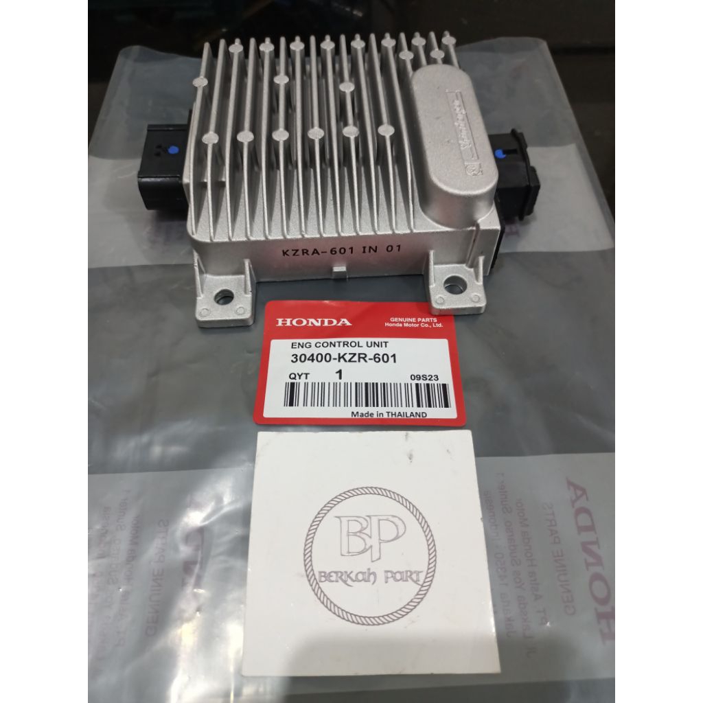 30400-KZR-601 ECU ECM UNIY CONTROL VARIO 125 OLD LAMA PERTAMA KZRA-601-IN 01 ORI THAILAND
