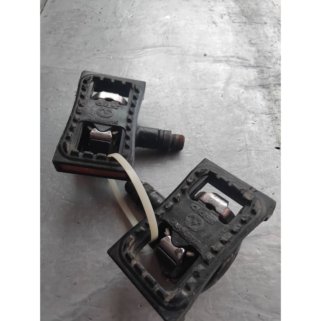 pedal cleat mtb shimano kondisi second