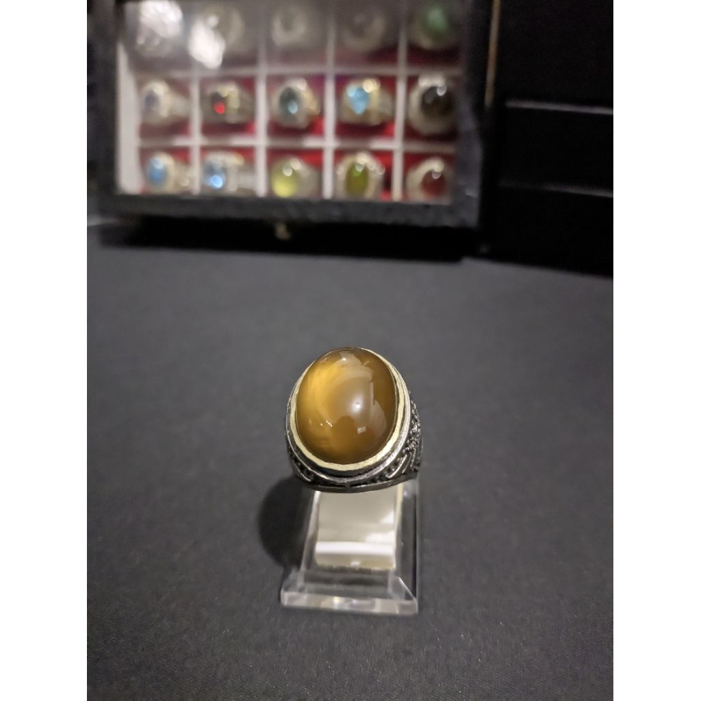 Batu Natural Idocrase Solar Aceh Kopi Golden