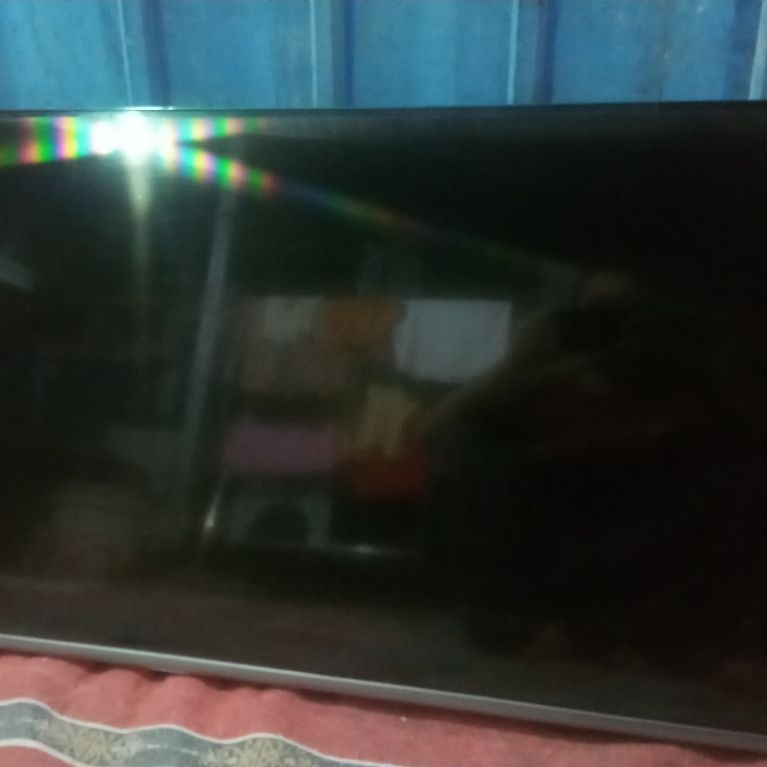 kesing tv coocaa 43s6g android lcd pecah