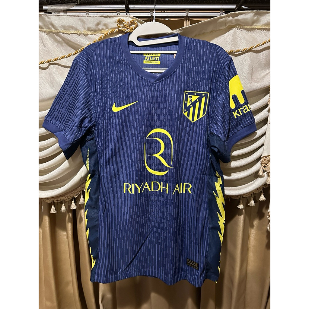 Jersey Atletico Madrid 25/26 Away Player Issue Polos