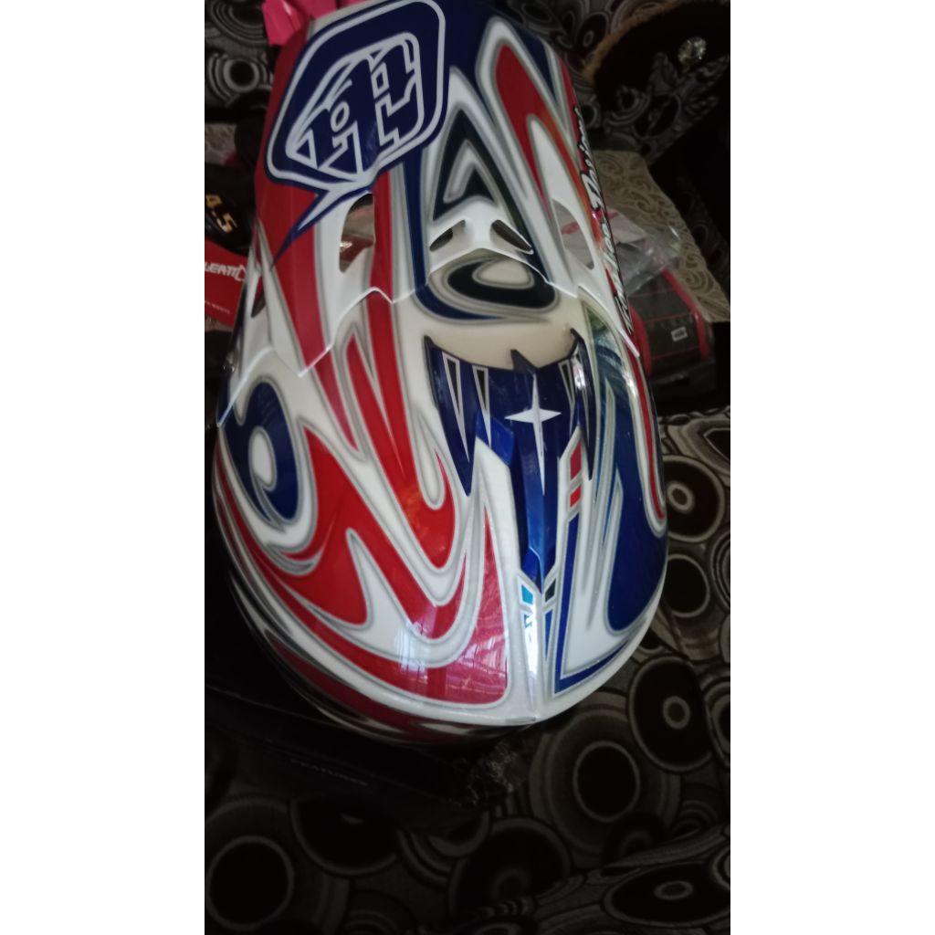 helm TLD Troy Lee Design