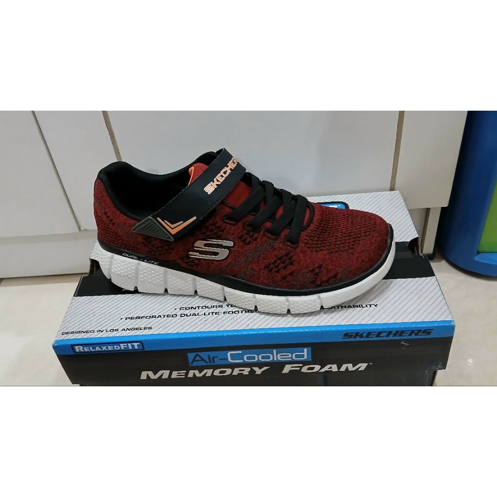 Sepatu Skechers Relaxed Fit Memory Foam Boys
