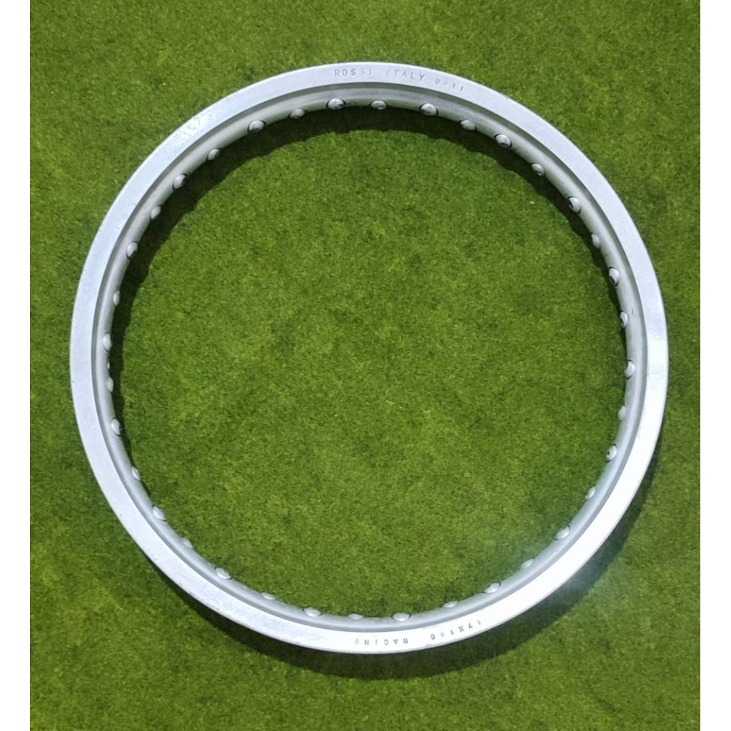 VELG ROSSI ITALY SIZE 185 RING 17 KONDISI SECOND TIDAK PEANG TIDAK RETAK SIAP PAKAI
