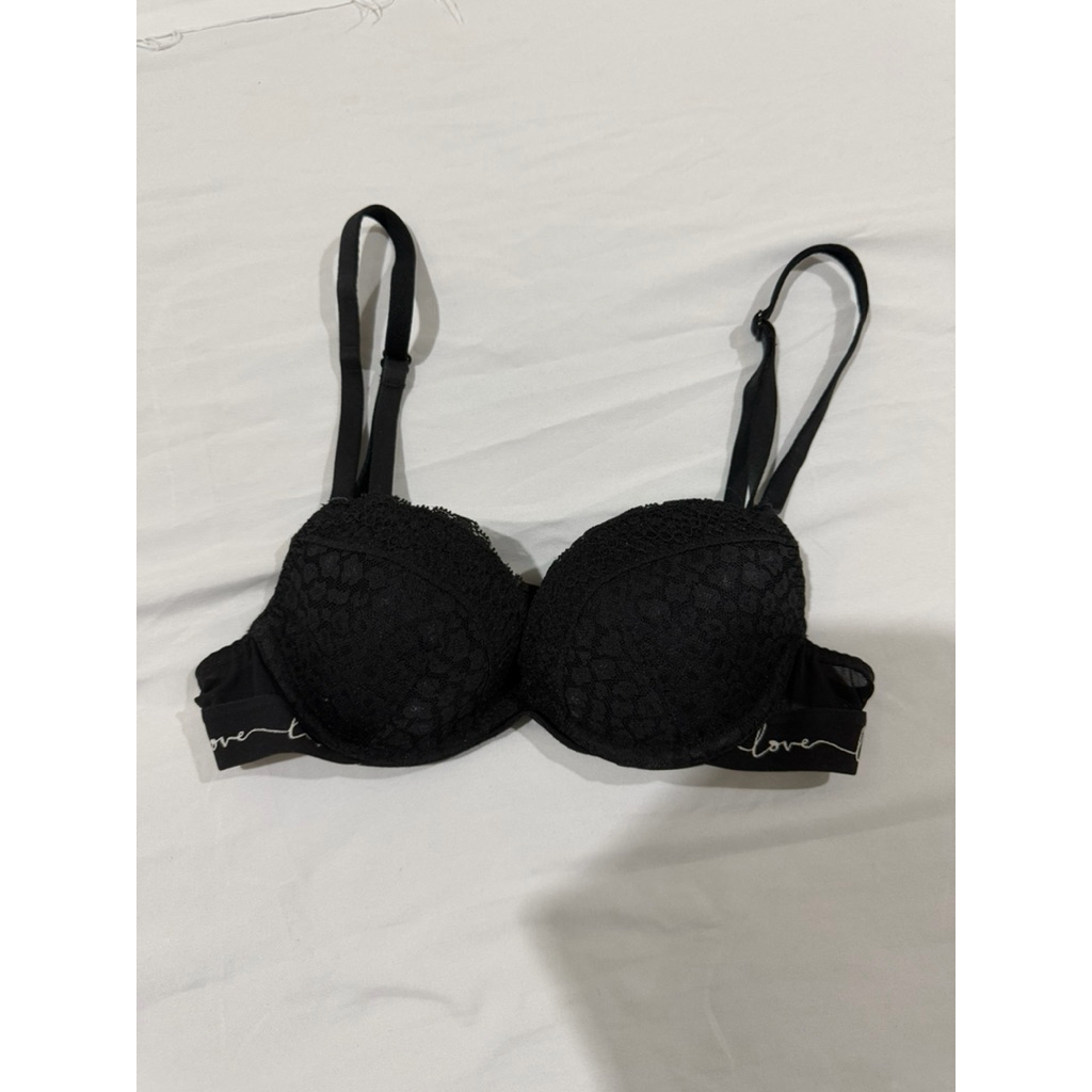 M&S Bra (32A)