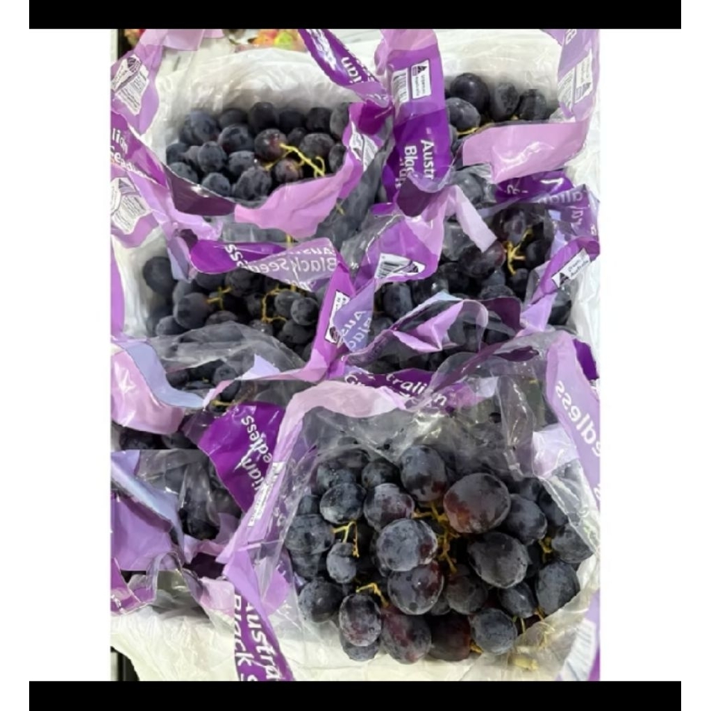 buah anggur segar
