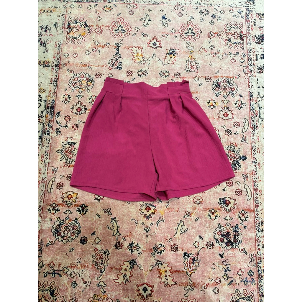 preloved shorts fuchsia