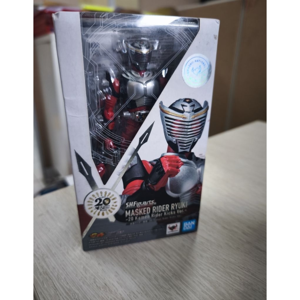 SHF Kamen Rider Ryuki -20 Kamen Rider Kicks Ver-