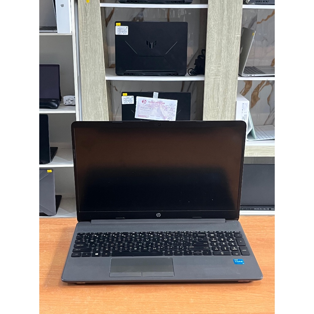 LAPTOP HP 250 G8 15'6INCHI HD GEN 11 CORE I3 RAM 8 GB SSD 512 GB MULUS