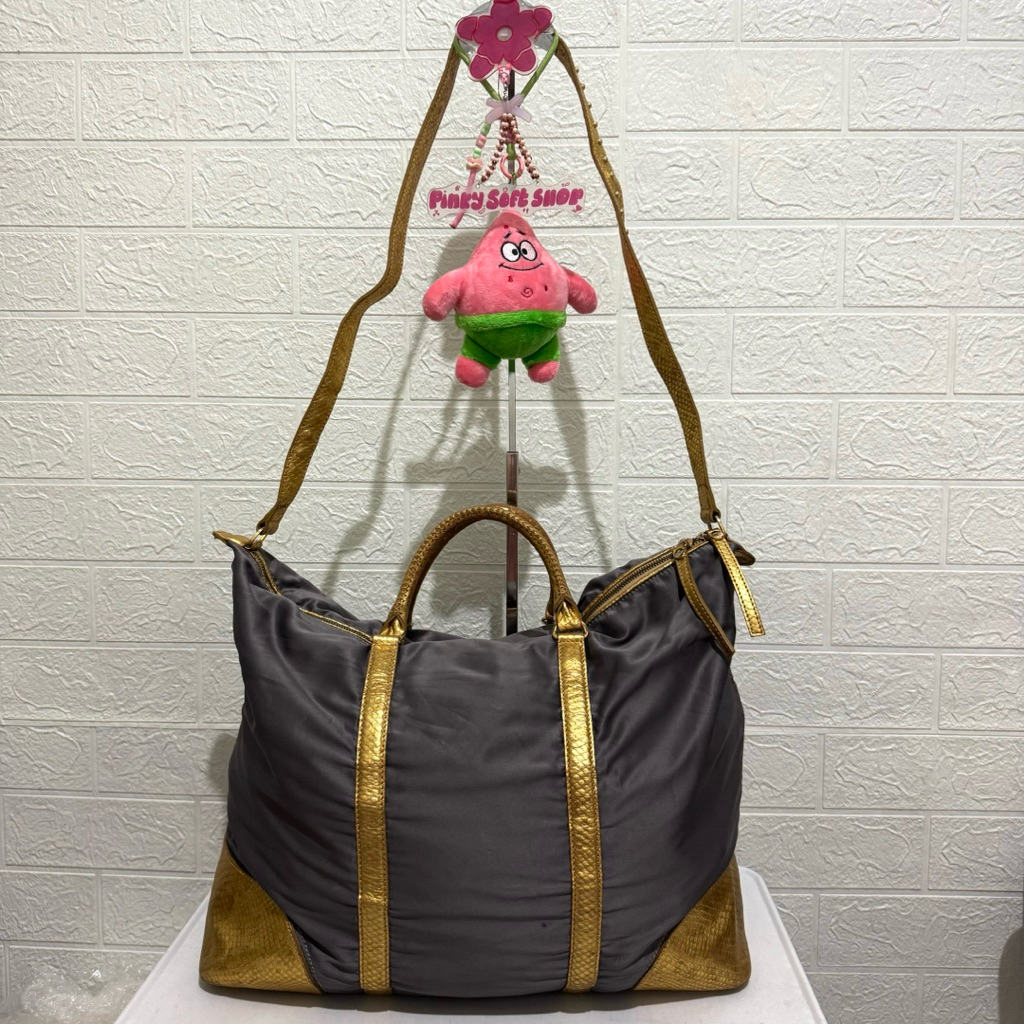 tas sling bag h by ekatrina. tas selempang besar nilon mix kulit asli. tas sling bag muat baju. tas 