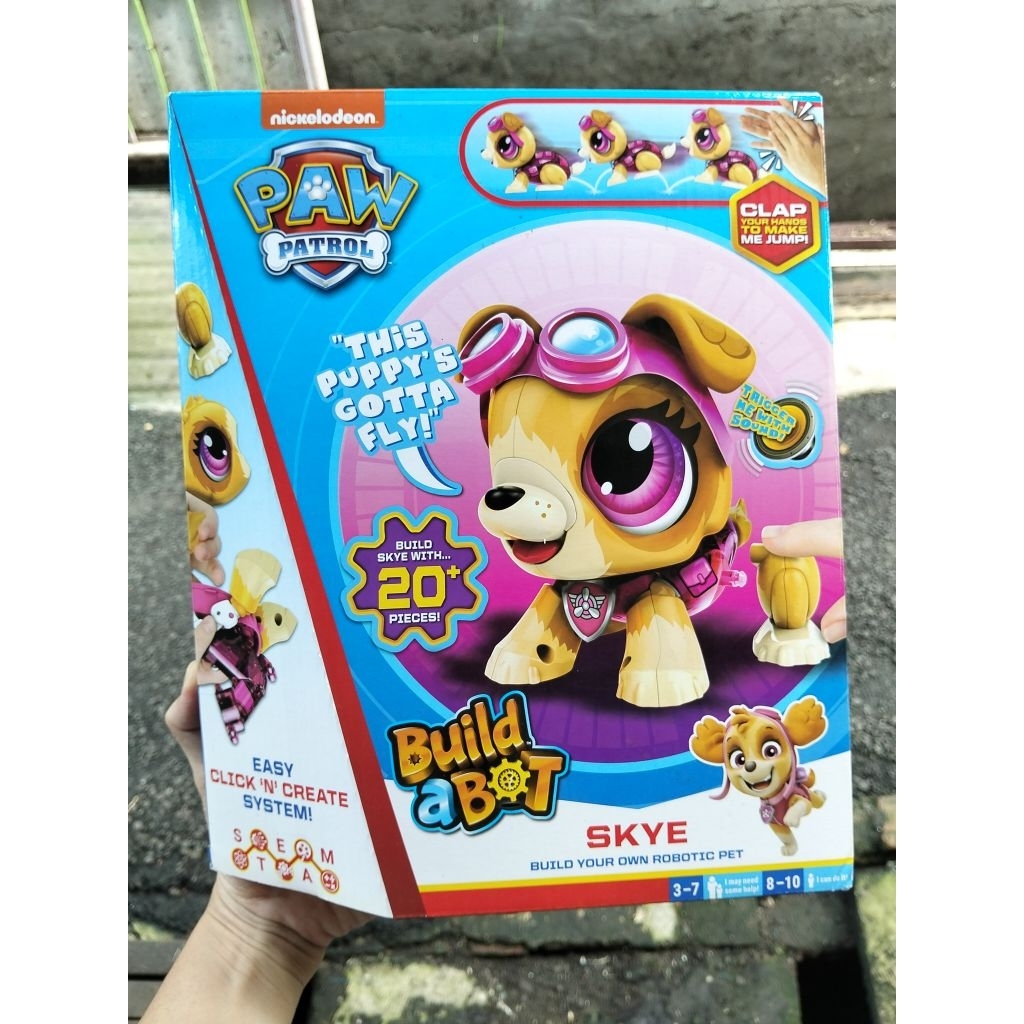 mainan robot Build a Bot Paw Patrol Skye original