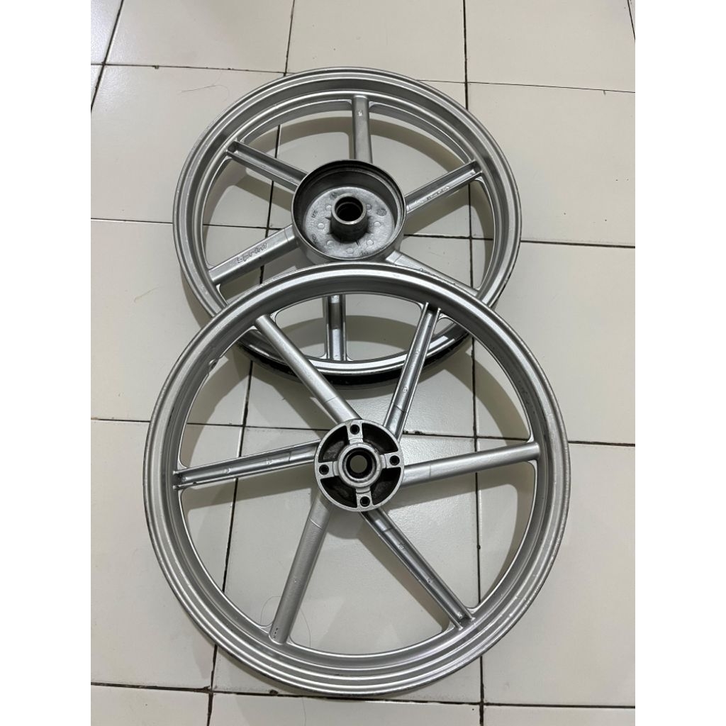 Velg Pelek Racing Yamaha Jupiter Z Palang 6 Lebar blakang 2.15 Depan 1.85 R 17 Vrossi Copotan