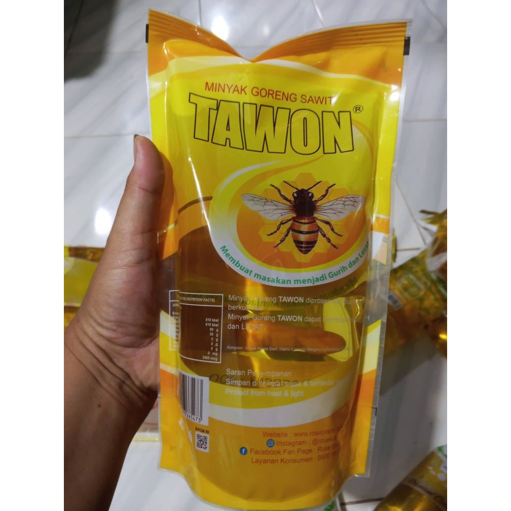 Minyak Goreng Tawon 900 ml 1 dus