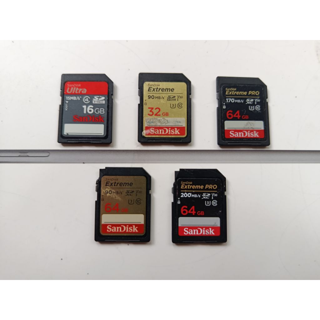 Sandisk SD card 16gb, 32gb, 64gb.